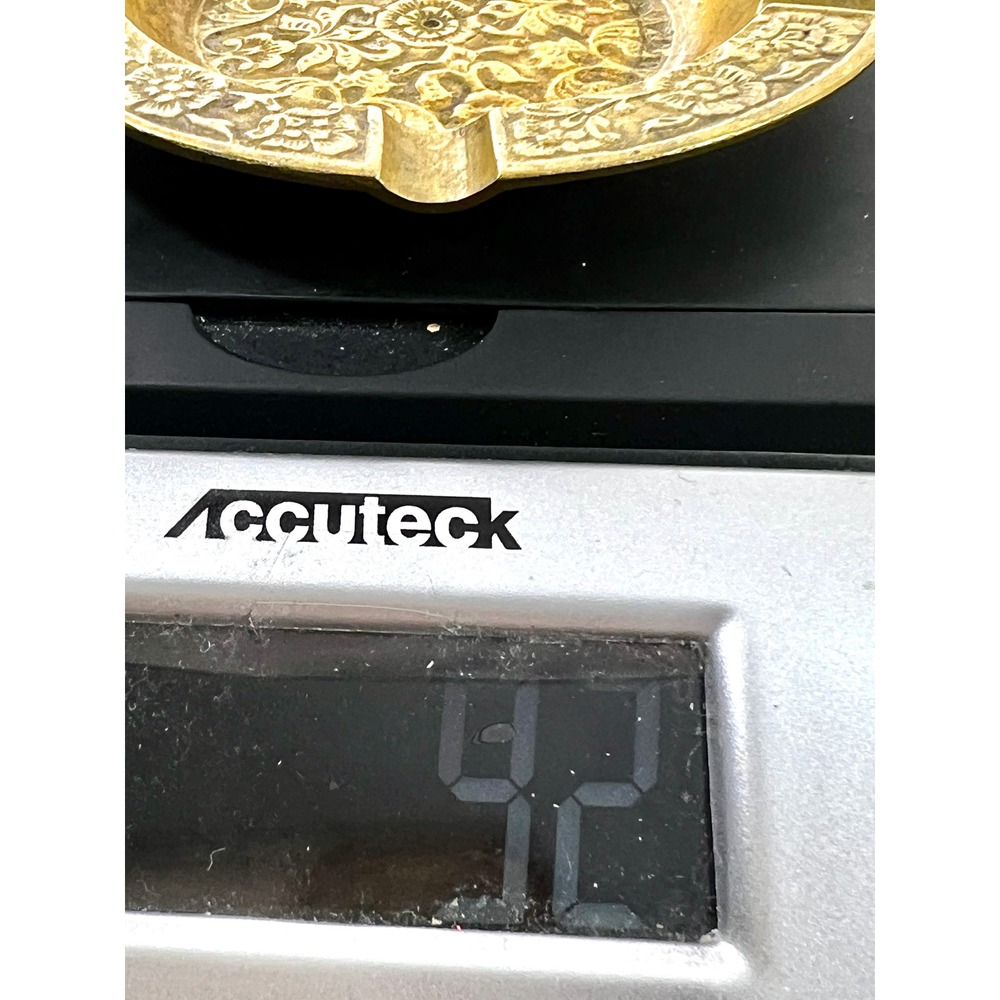 Vintage Ornate Embossed Brass Floral Ashtray Round Gold Tone Trinket Dish 4 Inch - Picture 9 of 9